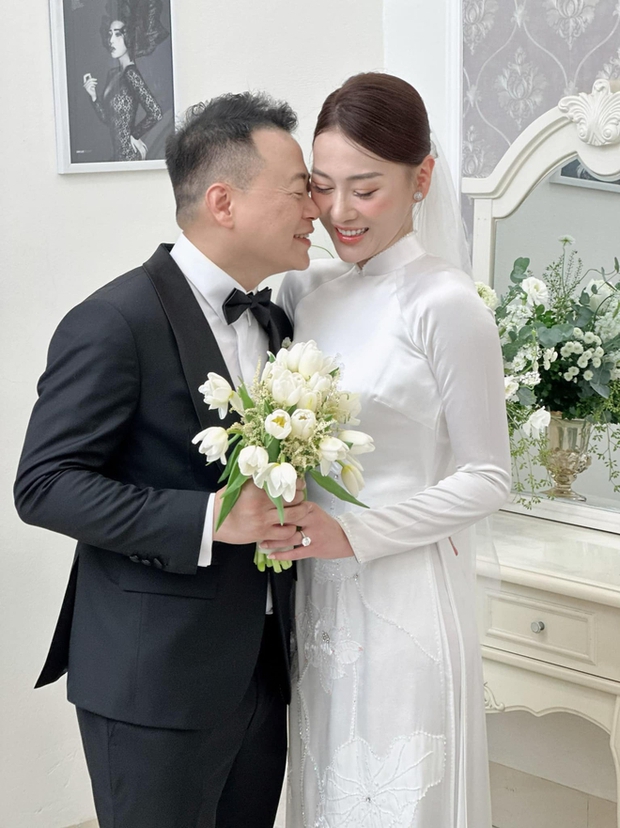 Vbiz rộn ràng mùa hỷ sự: 3 cặp tổ chức cùng tháng, 1 sao nam ăn hỏi với bạn trai và chờ đợi hôn lễ thế kỷ của Thanh Hằng - Hình 4