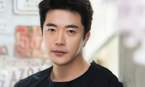 Ông hoàng nước mắt Kwon Sang Woo: Đời cũng như phim, từ cuộc tình sóng gió đến vợ chồng kiểu mẫu - Hình 8