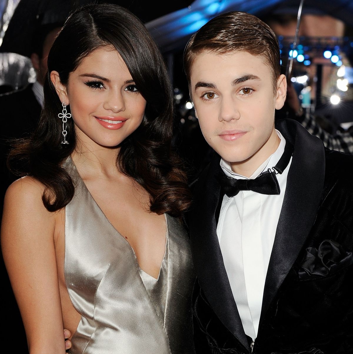 Selena Gomez âm thầm like tài khoản fan couple Jelena dù tình cũ đã có vợ, fan lắc đầu ngán ngẩm - Hình 5