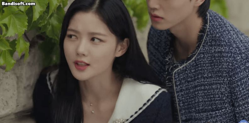 Mê mẩn trước nhan sắc của cô dâu Kim Yoo Jung - Hình 3