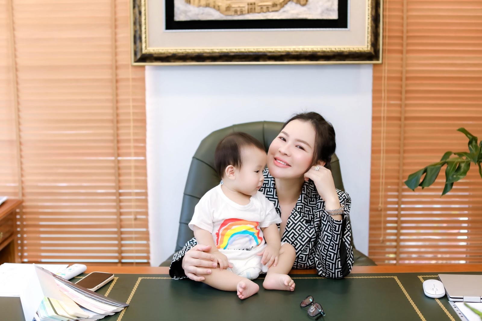 Vợ doanh nhân nhận xét 1 điều cực sốc về Quý Bình, hé lộ cách cư xử của con trai lớn với cậu út - Hình 5