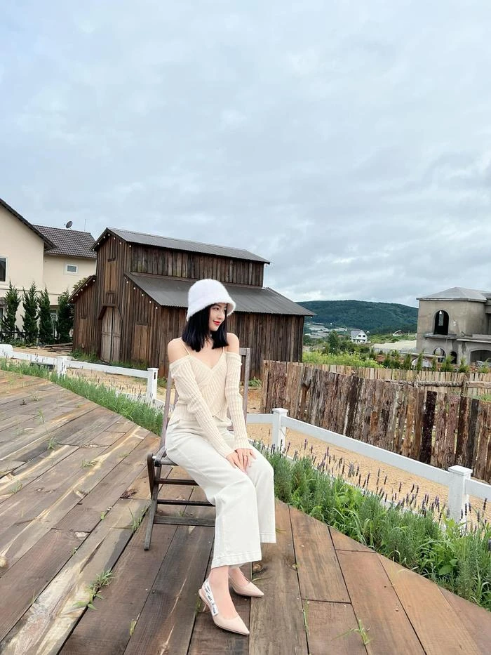 Bích Ngọc: Nàng thơ Đất Rừng Phương Nam, tay ngang lấn sân diễn xuất và tình yêu mãnh liệt với nghề - Hình 4