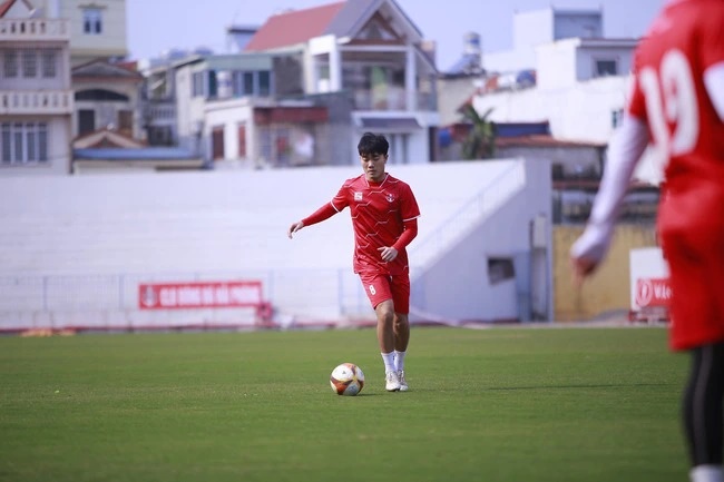 Nhuệ Giang: Vợ giám đốc của Xuân Trường, gia thế khủng, sống kín tiếng, đẹp mặn mà sau sinh con - Hình 6