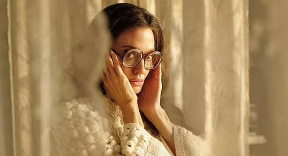 Vị thế Pax Thiên trong cuộc sống Angelina Jolie thay đổi sau 10 năm, sẽ được mẹ nuôi cho thừa kế? - Hình 11