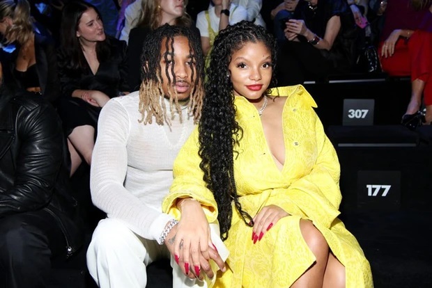 Nàng tiên cá Halle Bailey mang thai con đầu lòng ở tuổi 23, dự kiến sinh con vào năm sau? - Hình 5