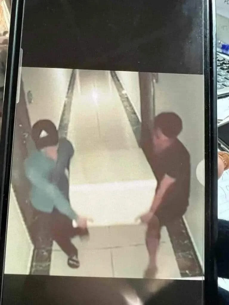 Người đàn ông phụ nghi phạm bê thùng xốp trong vụ Á khôi chính thức lộ diện, danh tính gây sốc - Hình 3