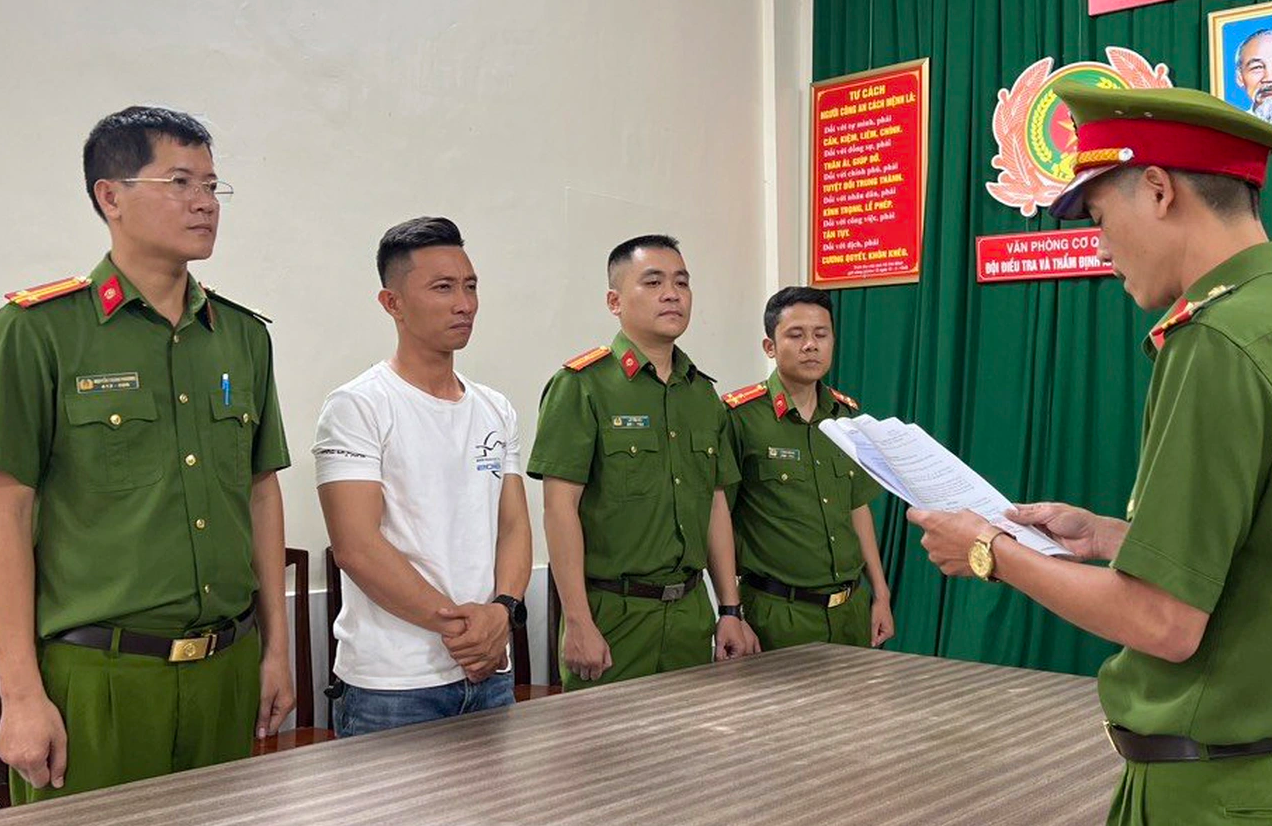 HOT: Ngọc Trinh chính thức bị cơ quan chức năng khởi tố, bắt tạm giam - Hình 7