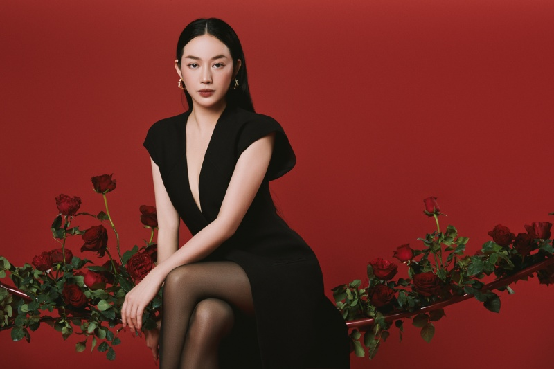 Mai Thanh Hà: Ngọc nữ điện ảnh bị chỉ trích vì tạo dáng phản cảm trên sóng Người ấy là ai? - Hình 4