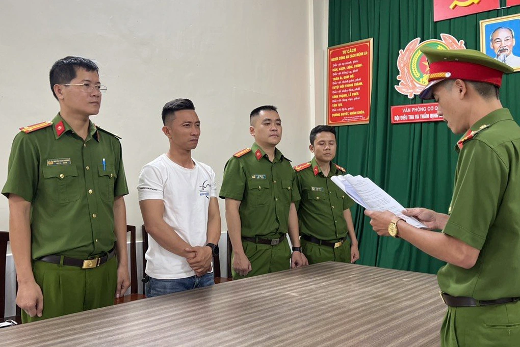 Ngọc Trinh gây nhức nhối với lời khai trước cơ quan chức năng khi bị bắt khẩn cấp về tội gây rối - Hình 6