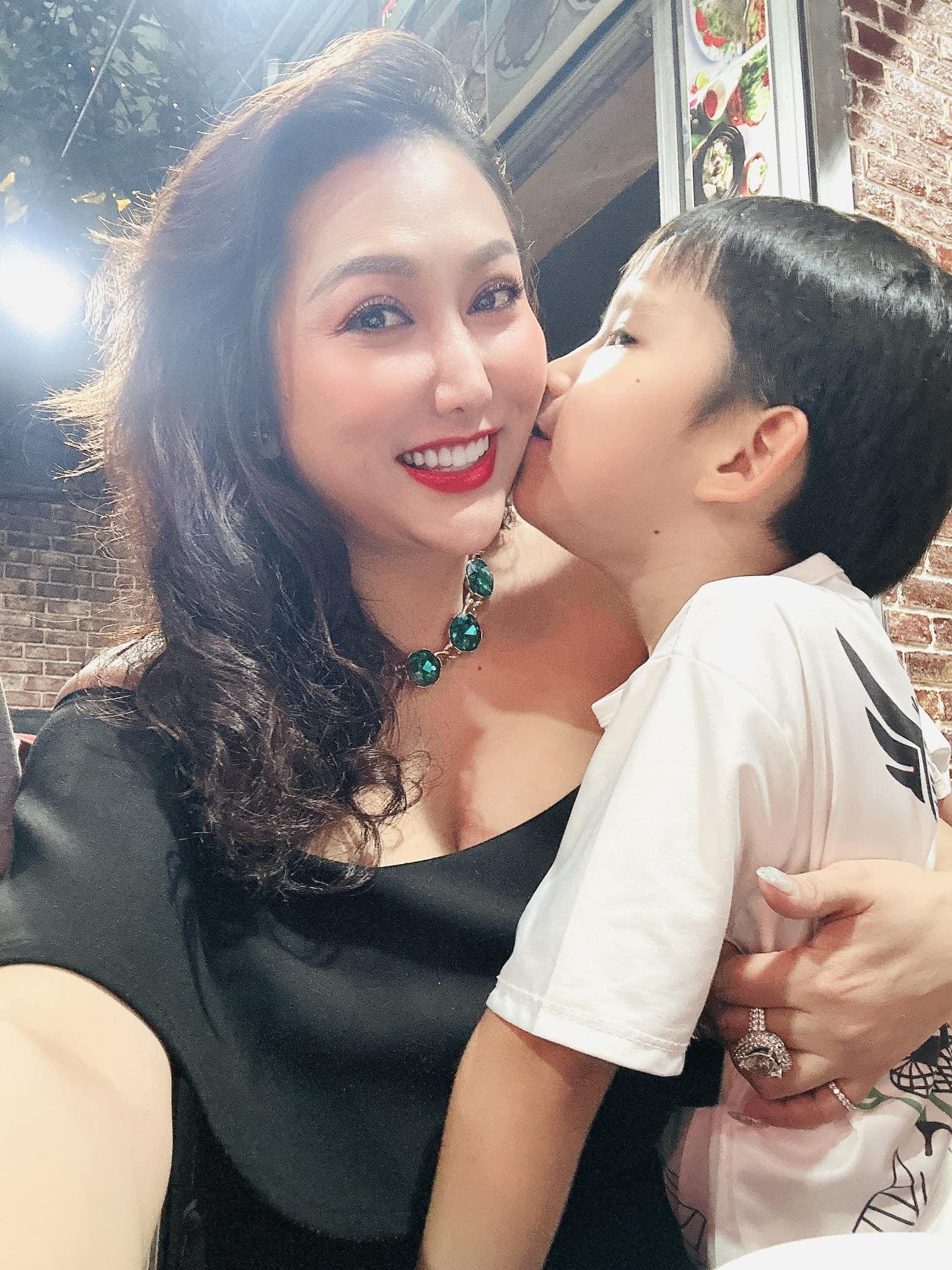 Phi Thanh Vân tự nhận quá khứ vất vả là do xấu, tuyên bố sốc: Thà đẹp mà khờ còn hơn xấu thông minh - Hình 8