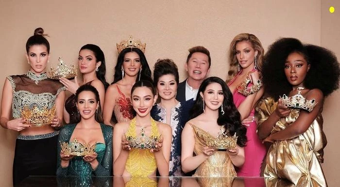 Hoa - á hậu Miss Universe công khai nói xấu Mr. Nawat, hạ bệ Miss Grand, vẫn được ủng hộ, tại sao? - Hình 1