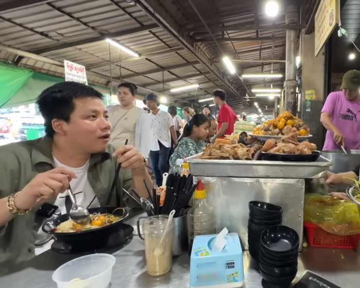 Khoa Pug gây xôn xao khi đang xuất khẩu lao động tại Campuchia, tuyên bố 1 việc náo loạn cõi mạng? - Hình 2