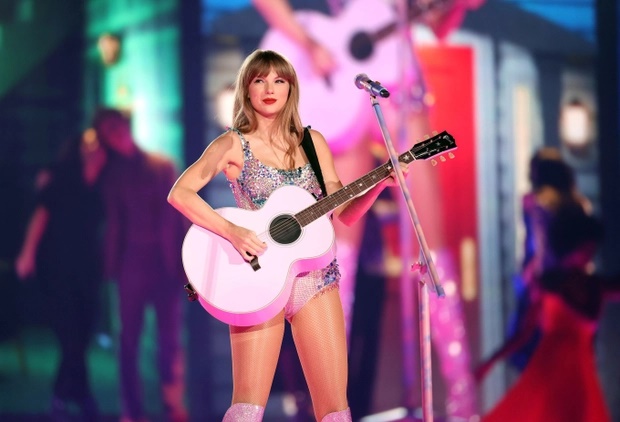 Taylor Swift trở thành tỷ phú, tài sản vượt 1,1 tỷ USD sau tour diễn sinh lợi nhất lịch sử nước Mỹ - Hình 2