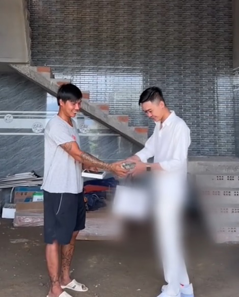 Lộc Fuho đập hộp Táo hơn 45 triệu, khẳng định là phụ hồ đầu tiên ở Việt Nam làm được điều này - Hình 3