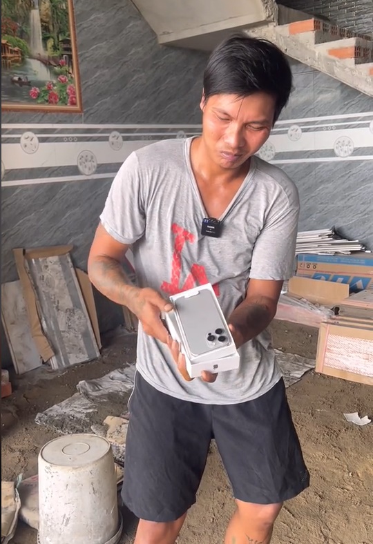 Lộc Fuho đập hộp Táo hơn 45 triệu, khẳng định là phụ hồ đầu tiên ở Việt Nam làm được điều này - Hình 2