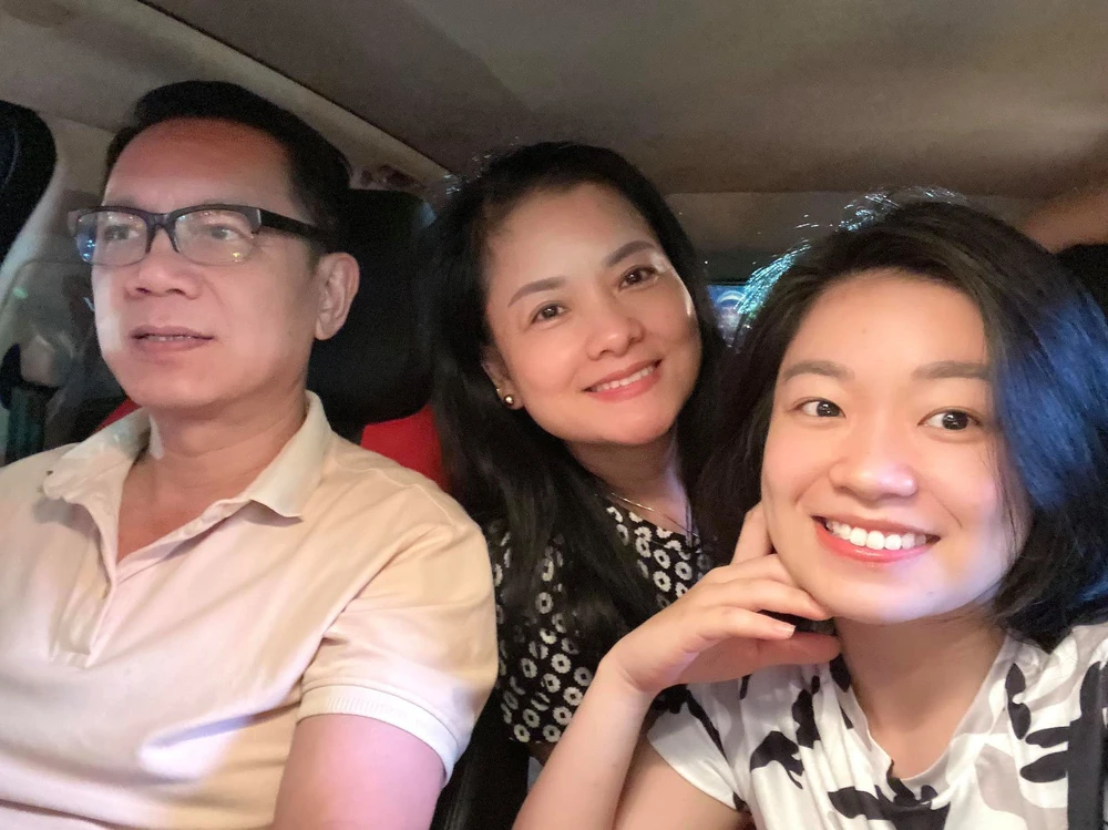 NSND Thu Quế: Tự nhận cổ lỗ sĩ nhất làng diễn viên Việt, U60 trẻ đẹp, hôn nhân viên mãn - Hình 7
