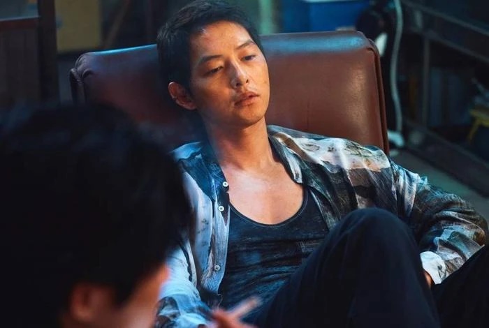 Song Joong Ki bị tố bệnh ngôi sao, thái độ trịch thượng, gây ồn ào khi nhắc về quý tử vừa chào đời - Hình 5