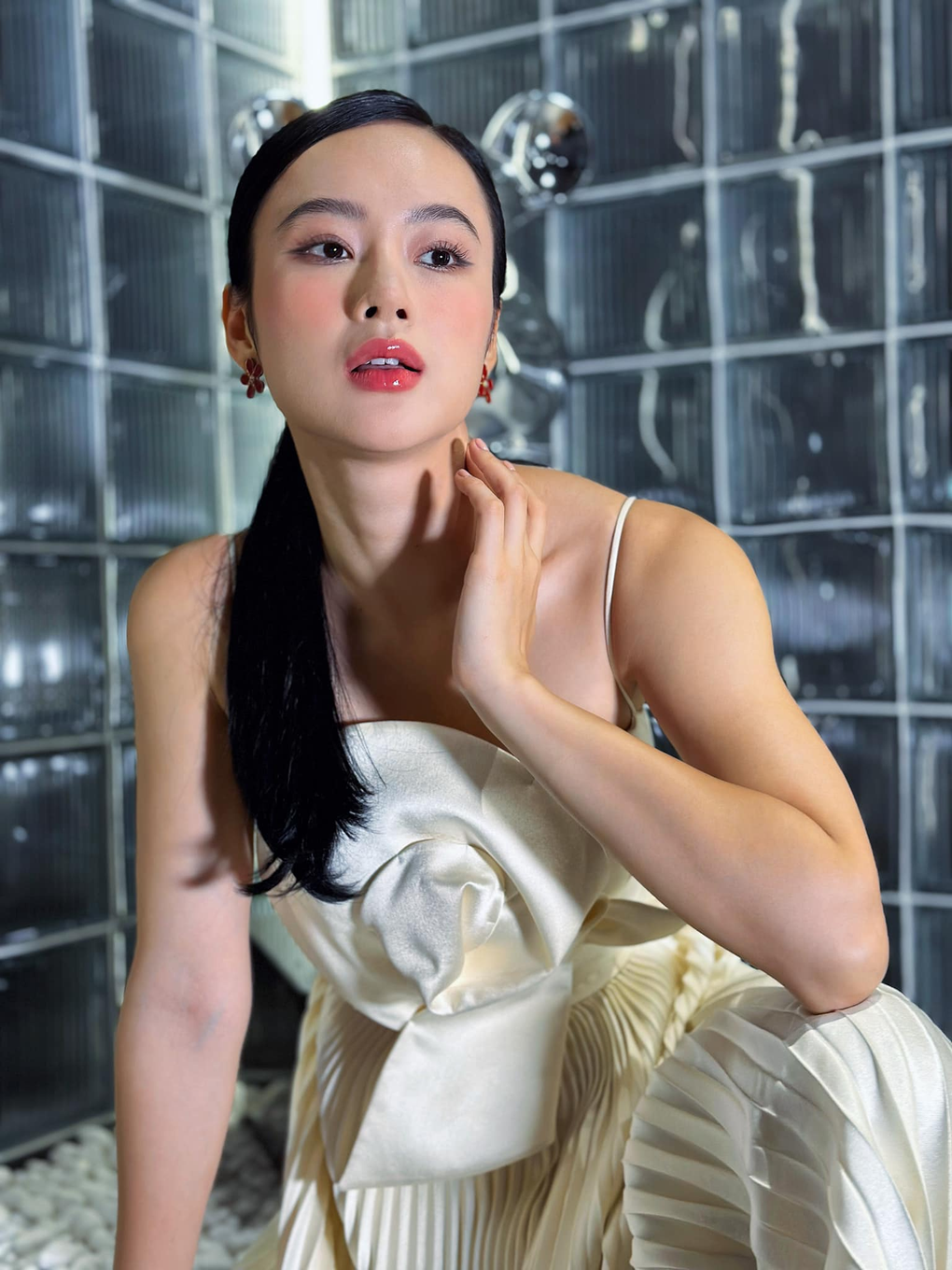 Angela Phương Trinh tiết lộ các đại gia sẵn sàng bỏ gần 500 triệu chỉ để gặp mình vỏn vẹn 20 phút - Hình 4