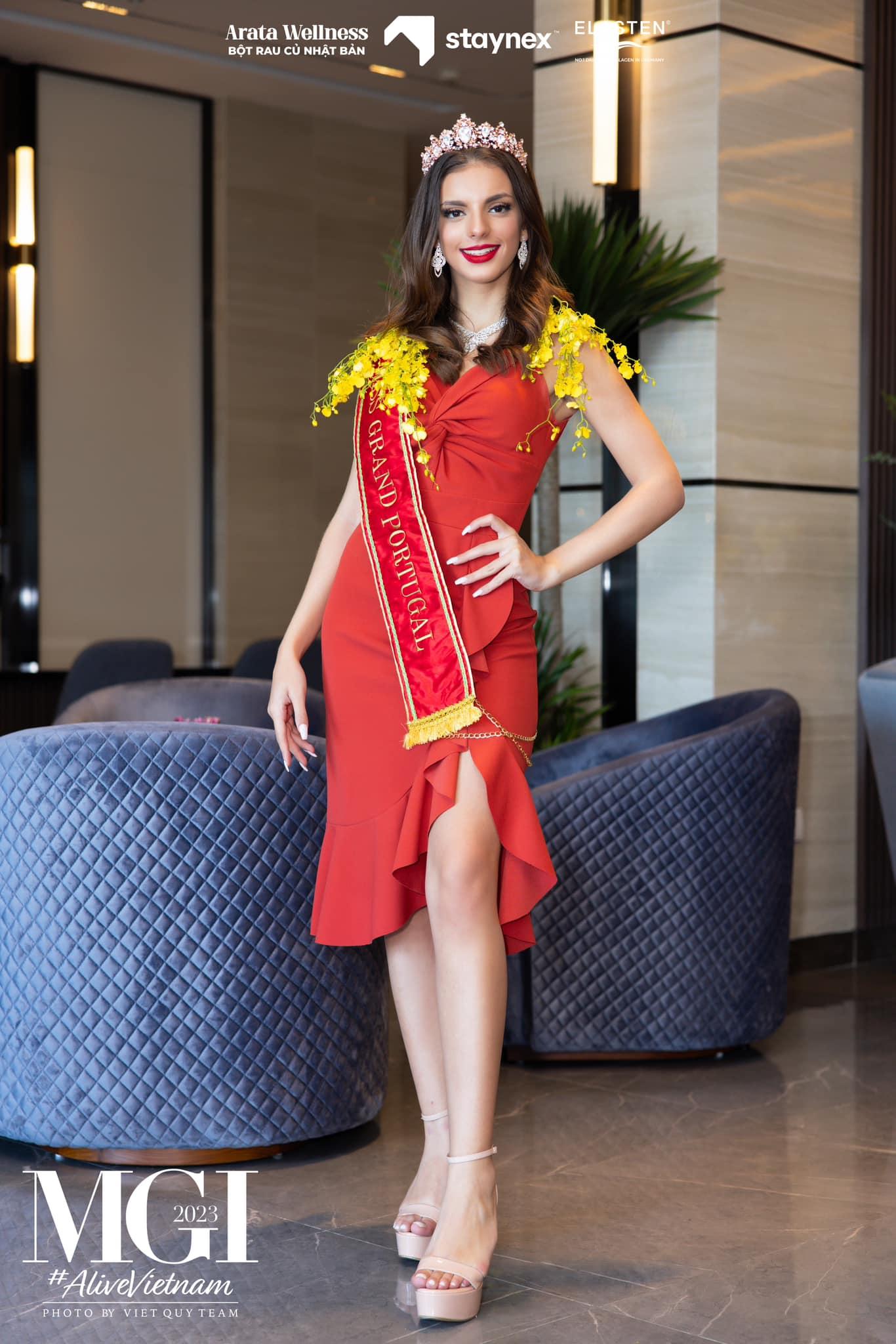 Miss Grand 2023: 1 thí sinh bỏ cuộc về nước vì nhớ bố mẹ, khó chịu khi phải thay đồ, makeup liên tục - Hình 5