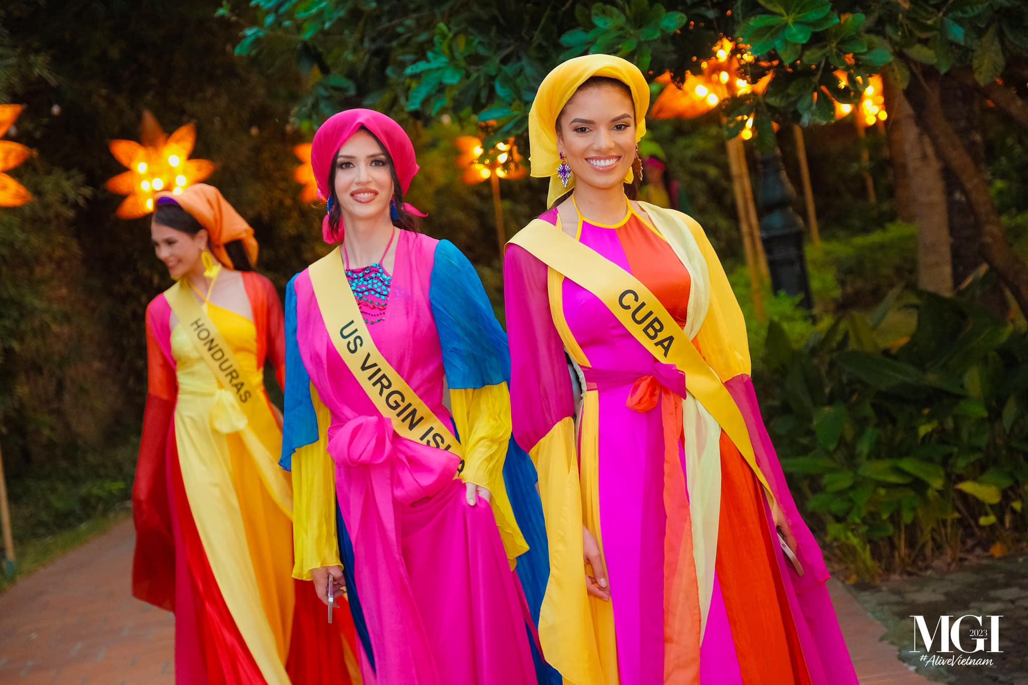 Miss Grand 2023: Loạt thí sinh đăng đàn khóc lóc với fan quê nhà, áp lực đè nặng dù chỉ mới 1 tuần - Hình 3
