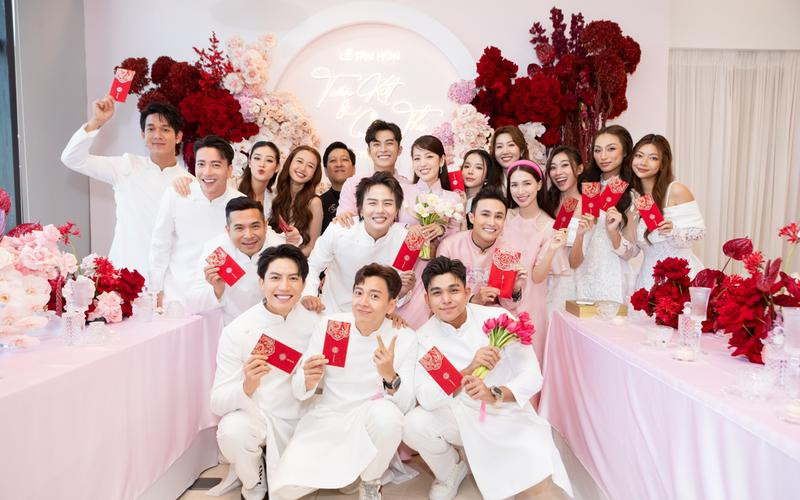Mẹ Puka để lộ mối quan hệ với chị sui ngay ngày trọng đại, Anh Tú bóc lì xì khủng - Hình 6