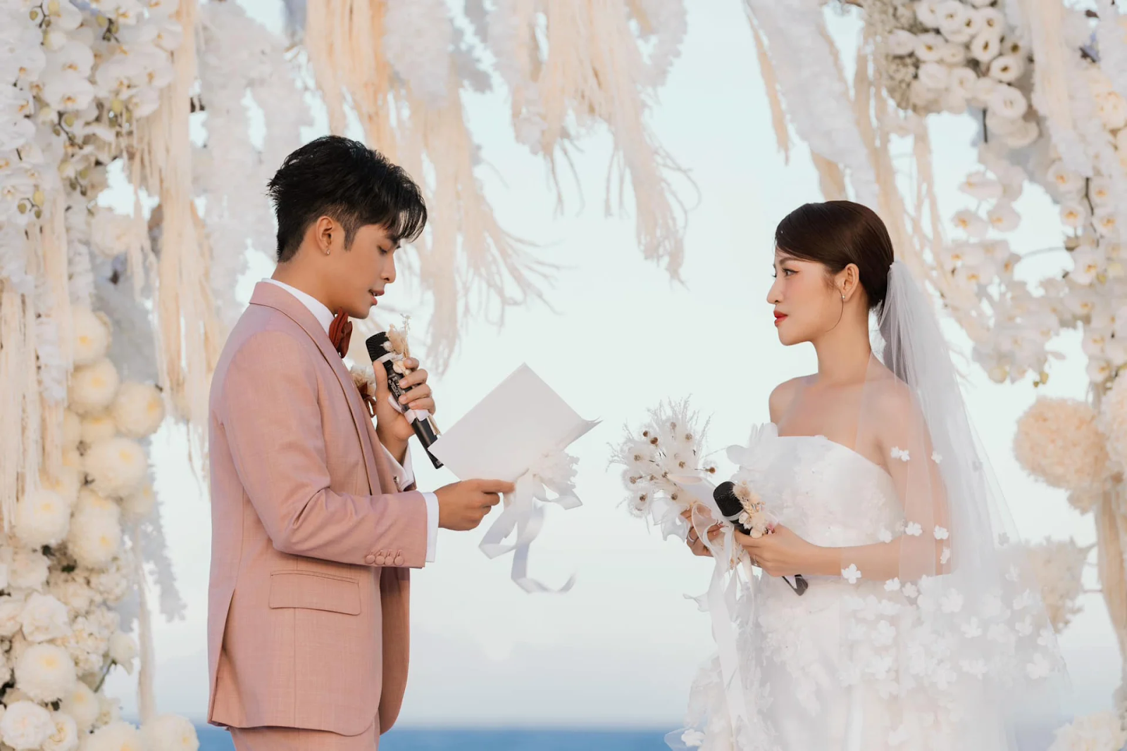 Người thân Gin Tuấn Kiệt kể chuyện Puka giận dỗi chồng trước ngày cưới, trách nam ca sĩ vô tâm - Hình 3
