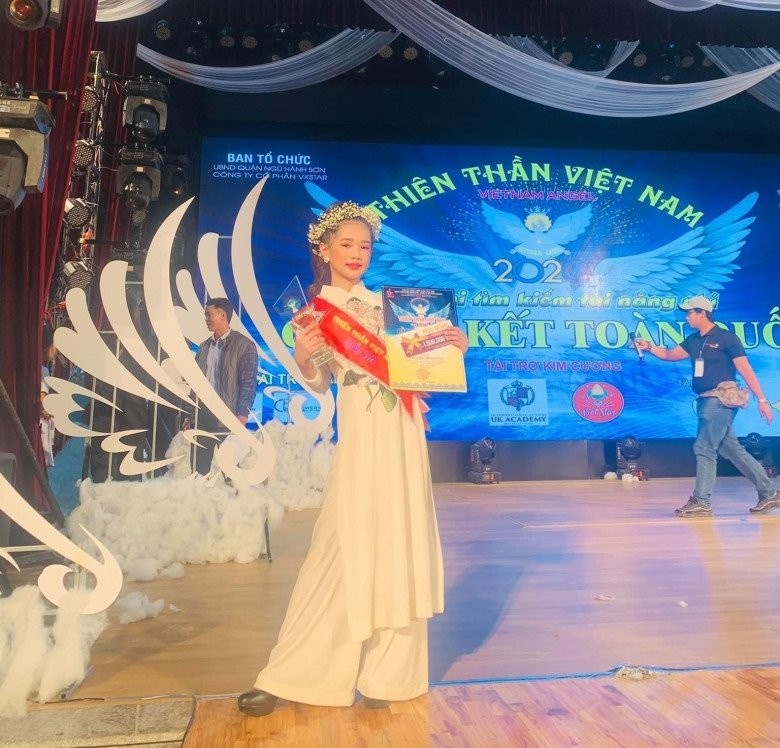 Bé gái Quảng Bình Lê Vi: 11 tuổi đã cao 1m67, ẵm cúp vàng người mẫu nhí khu vực Châu Á - Hình 6