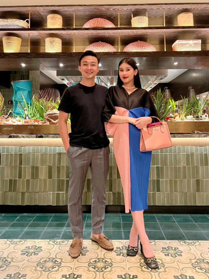 Hoa hậu Vbiz ngừng công việc giảng dạy khi mang bầu tuần 36, tiết lộ tình trạng hiện tại của con - Hình 3
