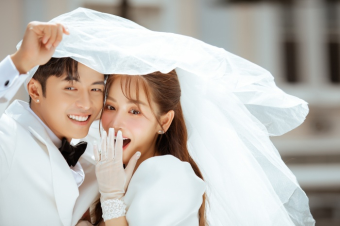 Trọn vẹn lễ hôn phối của Puka và Gin Tuấn Kiệt: Cặp đôi lộng lẫy giữa thánh đường, 1 sao Việt bật khóc sau 4 lần dự cưới - Hình 7