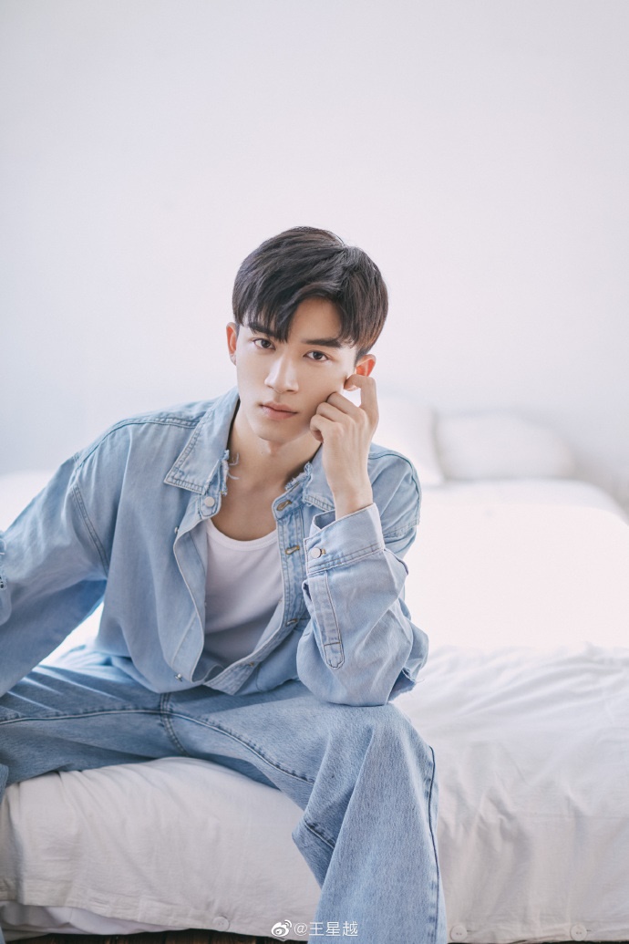 Vương Tinh Việt: Gương mặt vàng trong làng phản diện phim Hoa ngữ, đóng vai phụ nổi hơn vai chính - Hình 1