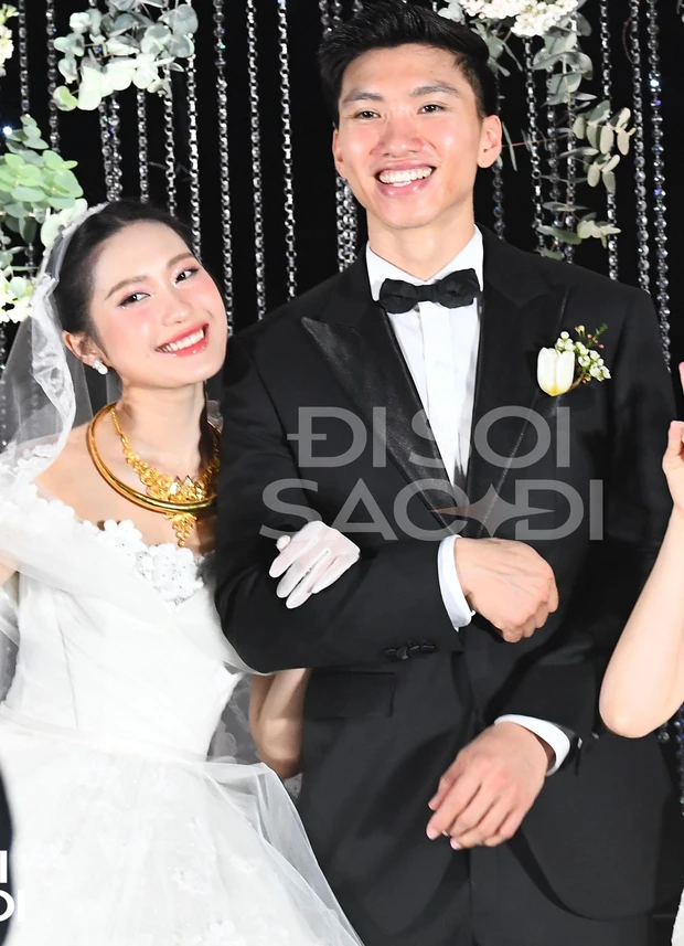 Doãn Hải My vừa nghi có thai, gia đình Đoàn Văn Hậu đã lộ động thái, giới tính nào mới được thưởng? - Hình 2