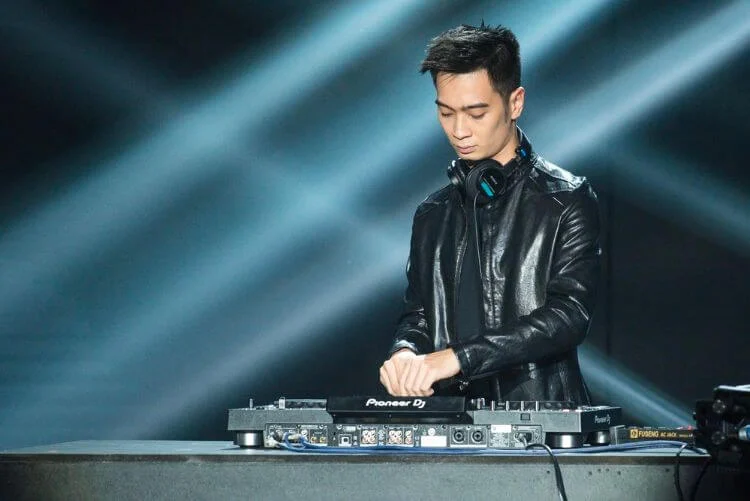 SlimV - Producer kiêm DJ nổi tiếng sở hữu mức cát xê khủng, được mời ra nước ngoài biểu diễn - Hình 3
