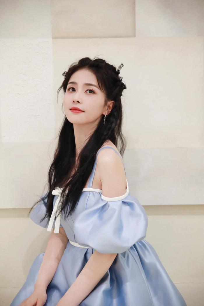 Cúc Tịnh Y nắm tay Trần Triết Viễn đón tin vui, vẫn thua Triệu Lộ Tư ở điểm này! - Hình 7