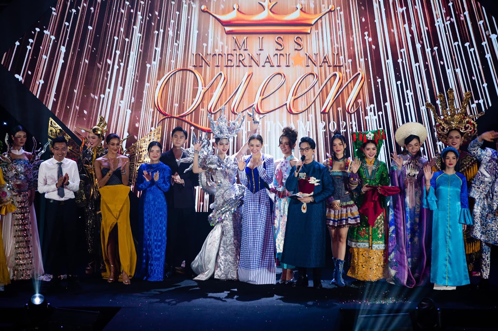 Dược sĩ Tiến nhắc lại drama Đan Tiên và Hương Giang, tiết lộ sốc về kết quả MIQ VN trước chung kết - Hình 1