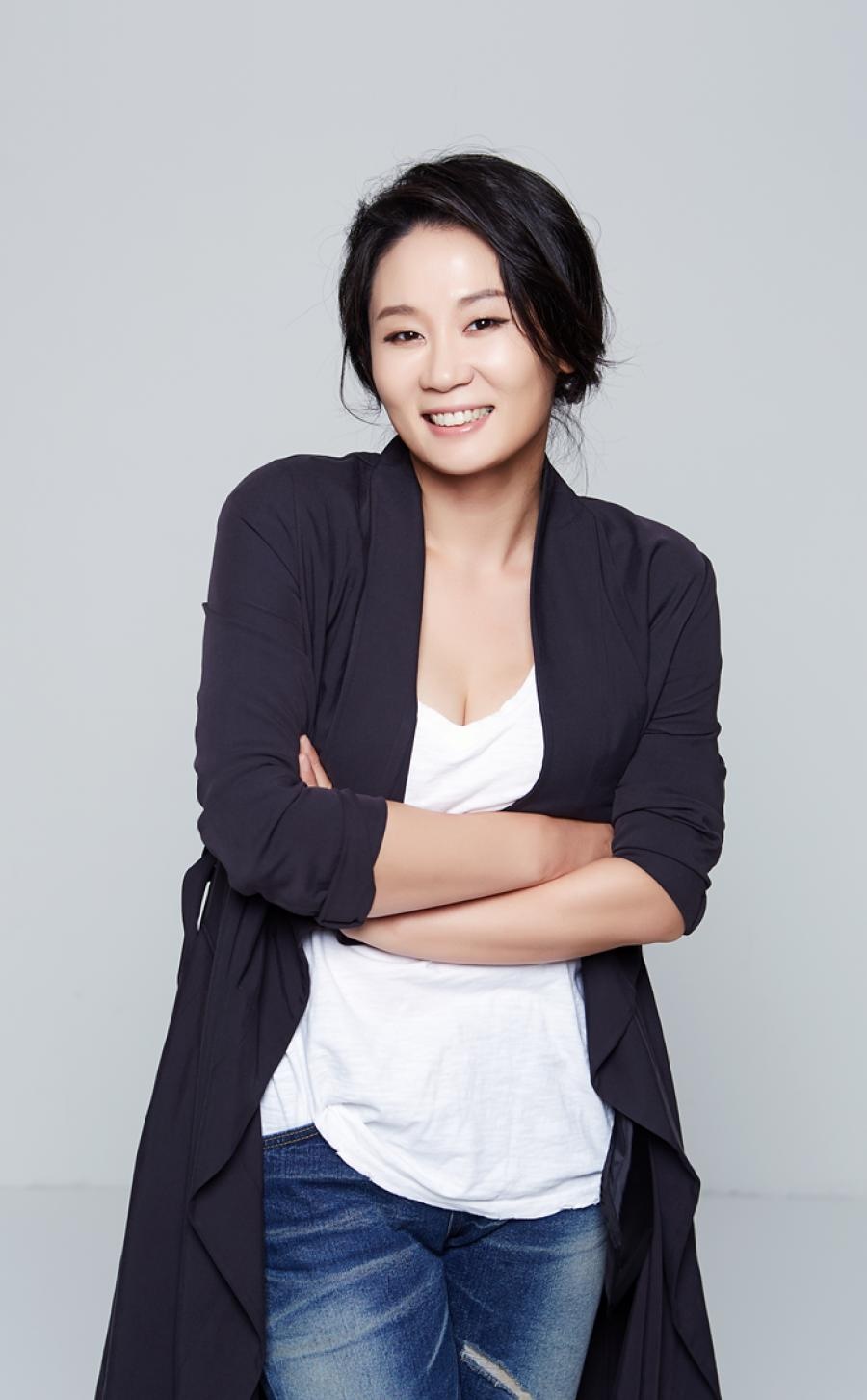 Kim Sun Young: Bà mẹ trẻ nhất khu phố Reply 1988, toàn đóng vai phụ nhưng vẫn nổi như cồn - Hình 4