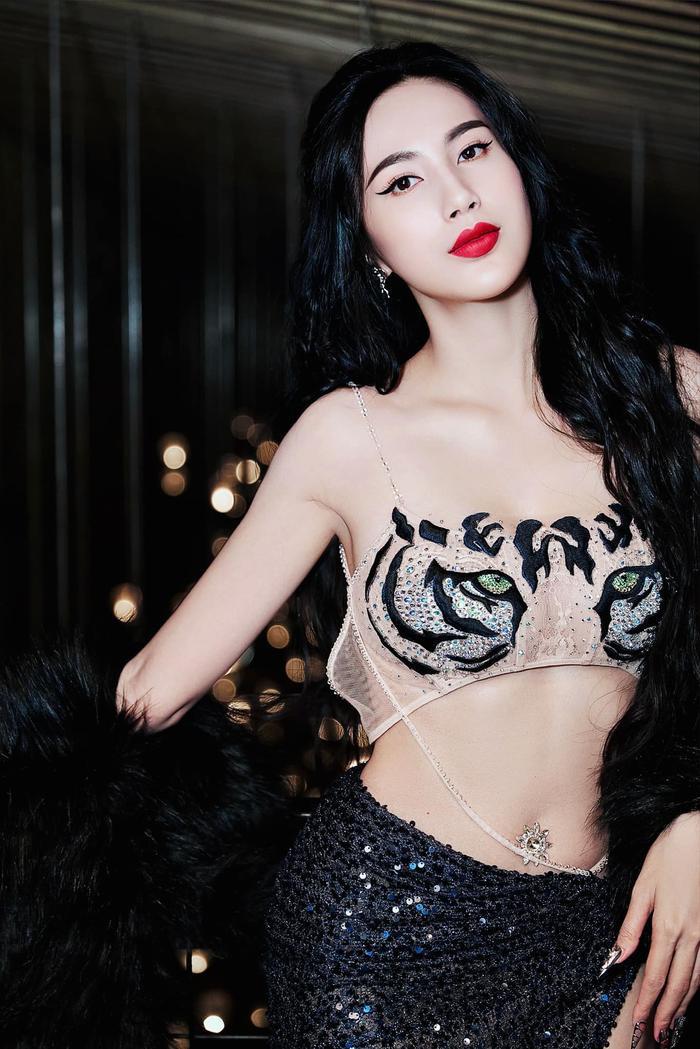 Thủy Tiên tuyên bố sẽ ngưng làm từ thiện, khẳng định bất nhiễm với gạch đá, không còn sợ chỉ trích - Hình 10