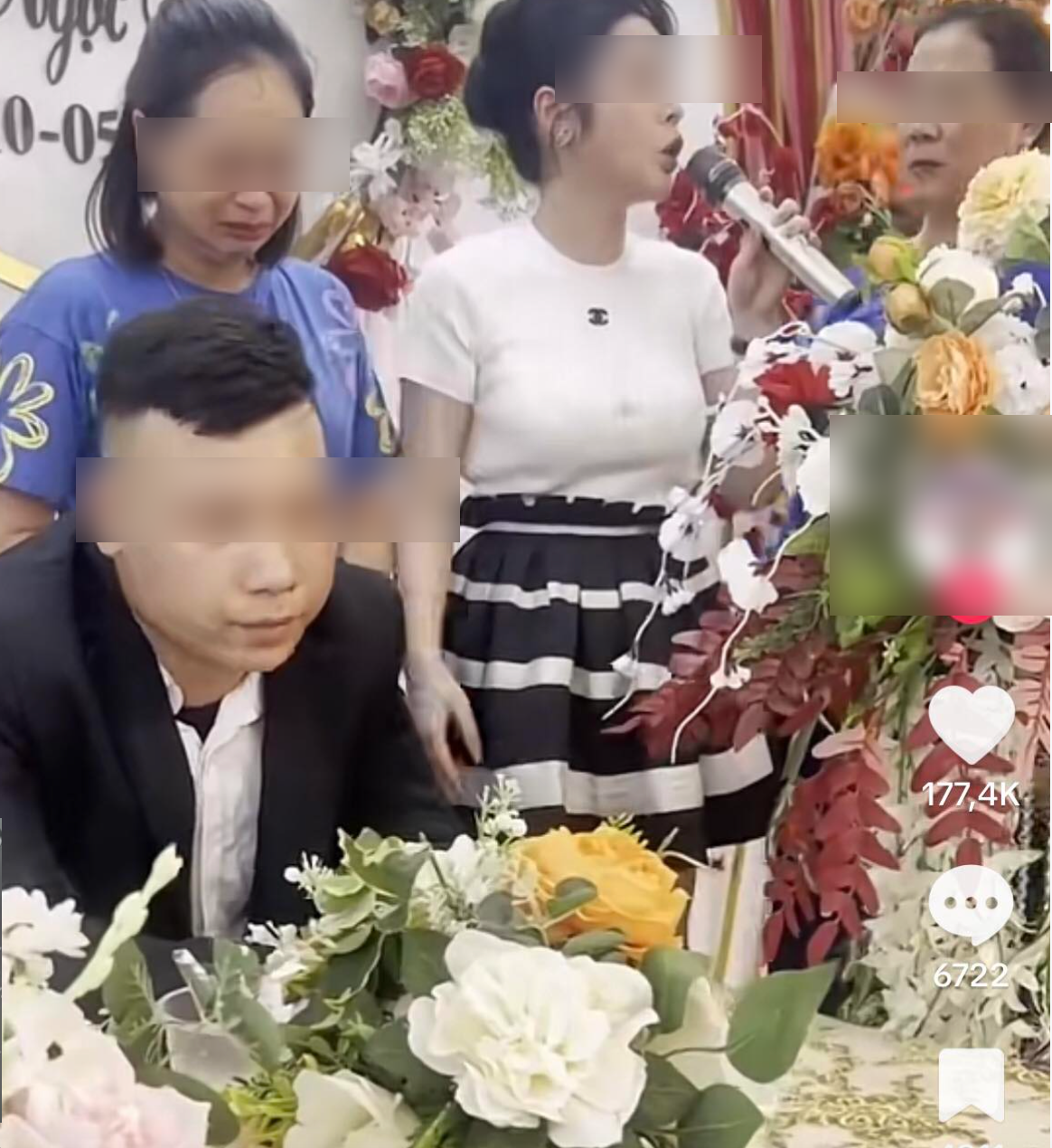 Cô gái vác bụng bầu, cùng chị ruột giật mic vạch trần tại đám cưới tình cũ, cô dâu ngã quỵ vì sốc - Hình 1