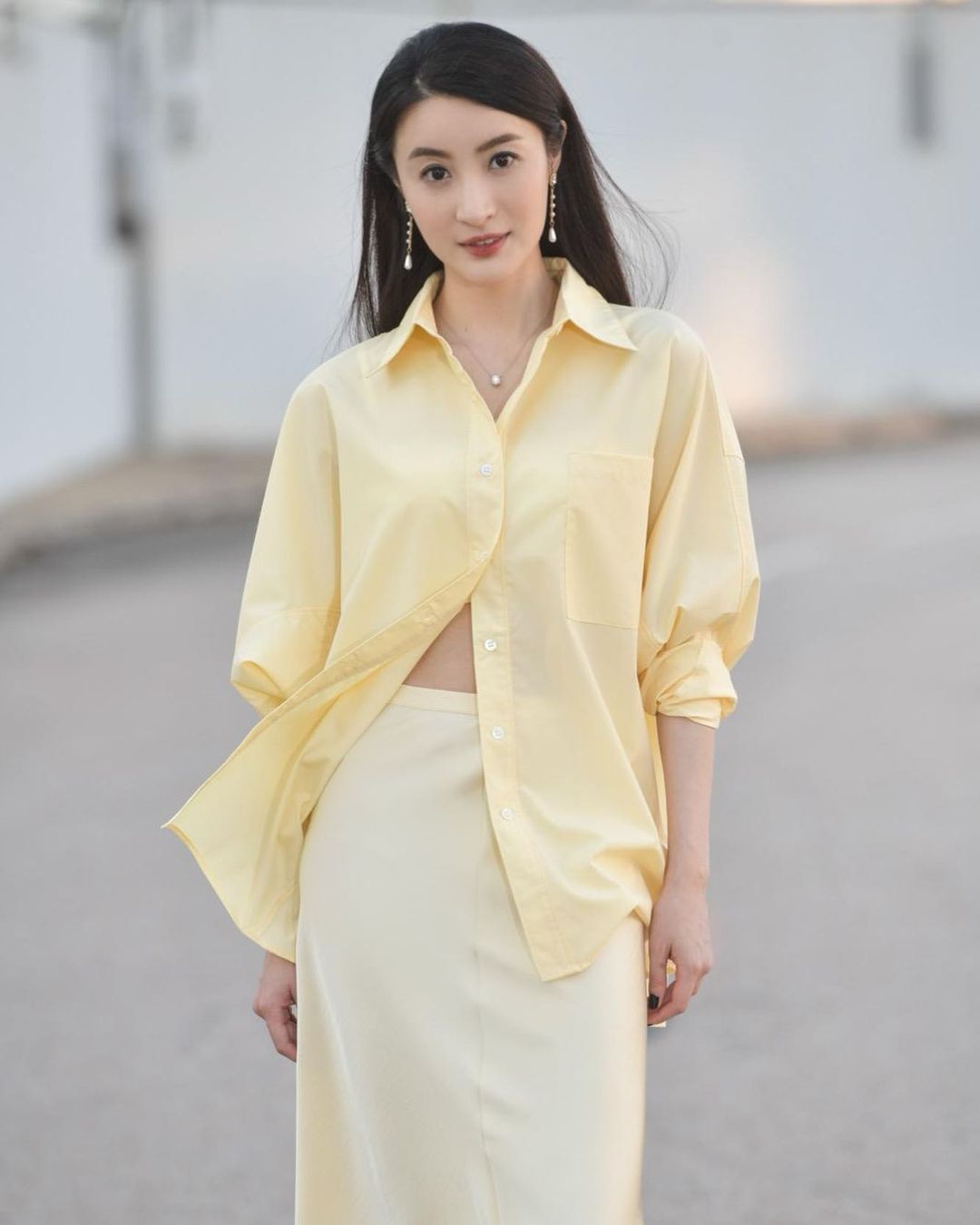 Lâm Hạ Vy - Thị hậu TVB chuyên bị gây chuyện: Sự nghiệp ê chề, hôn nhân biến thái với chồng tỷ phú - Hình 3