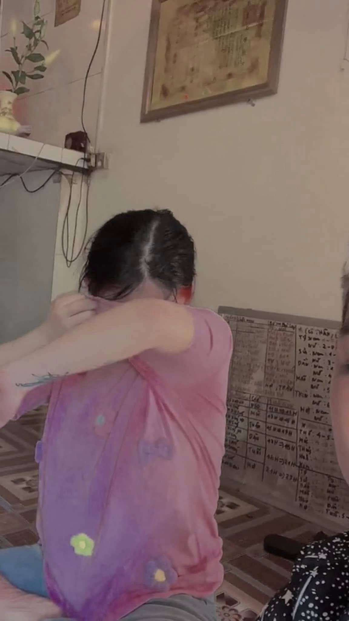 Nữ hoàng giải trí Ngân Baby khóc tức tưởi khi CĐM đụng chạm bố mẹ, dù mẹ đã qua đời từ lâu - Hình 5