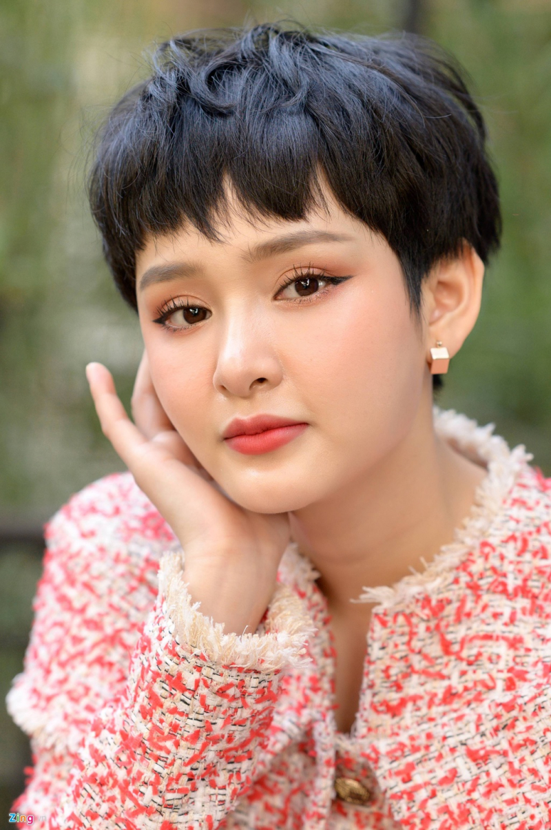 Bị nói đi đâu cũng có dấu răng, Trang Trần tức giận đáp trả: Ai cũng có quyền nhiều chuyện - Hình 1