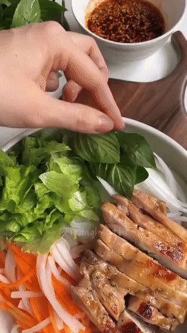 Mách bạn cách làm món phở trộn siêu đơn giản mà thơm ngon, chẳng lo tăng cân - Hình 4