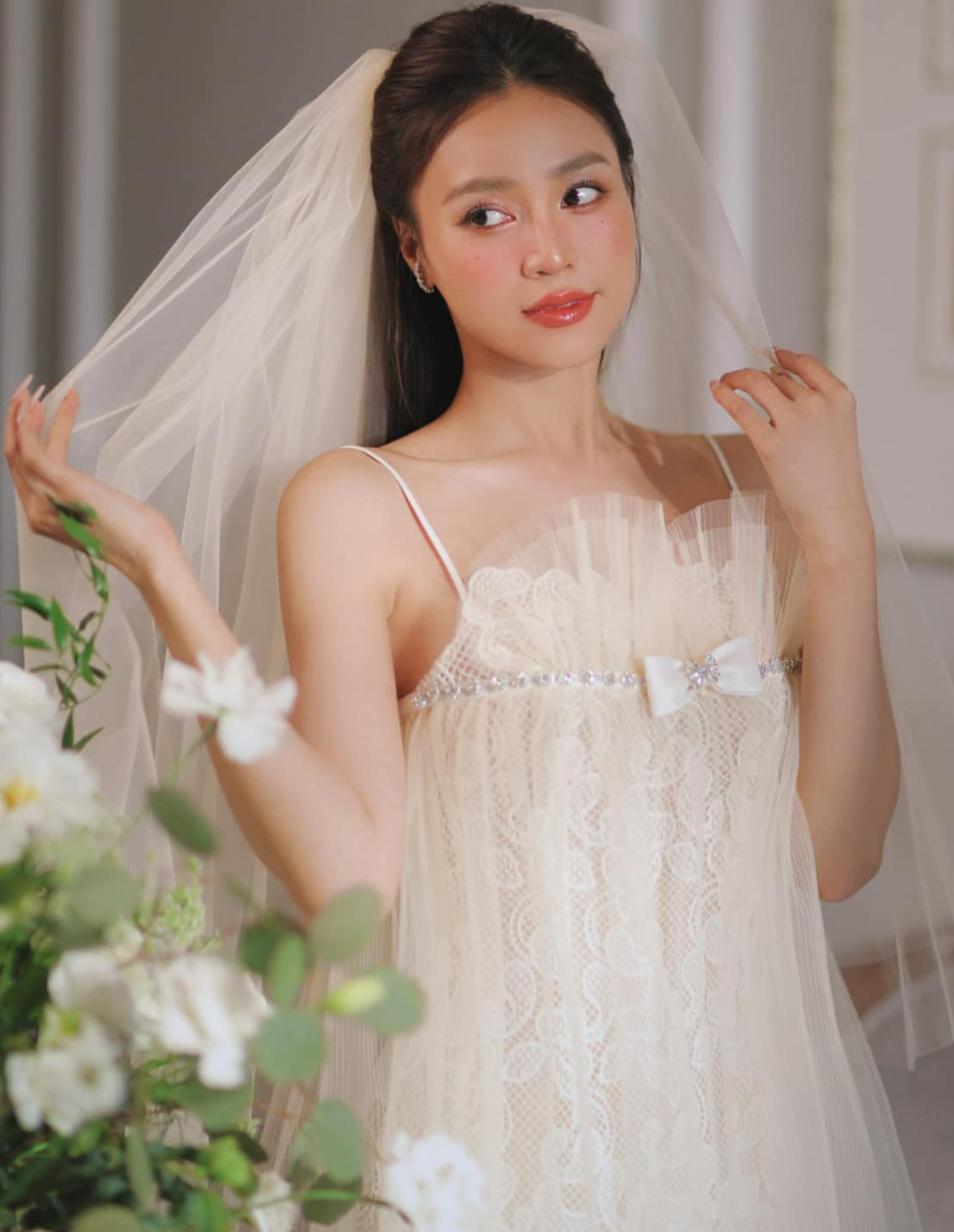 Ninh Dương Lan Ngọc khoe nhẫn cưới khủng, cộng đồng mạng đứng hình khi biết danh tính chàng trai - Hình 4