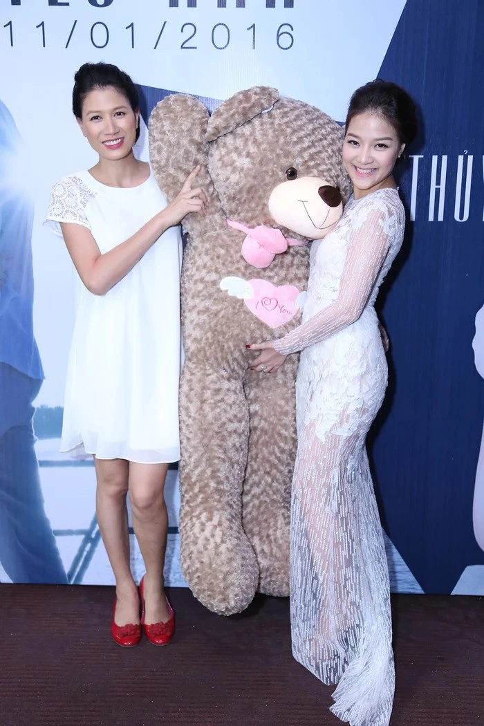 Thủy Bi: Có con bị bắt nạt ở trường quốc tế từng khẩu chiến Trang Trần, không gì ngoài tiền - Hình 4