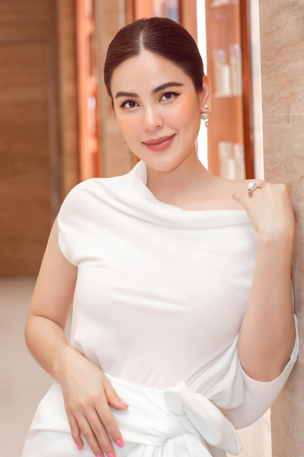 Hoa hậu Phương Lê công khai kết hôn với con nuôi NS Vũ Linh - Vũ Luân, hé lộ luôn thiệp cưới? - Hình 5