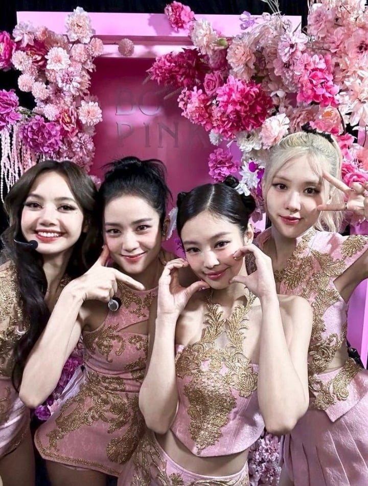 BLACKPINK không tan rã, duy trì hoạt động nhóm nhưng YG ra điều kiện thì 4 thành viên còn kèn cựa - Hình 7