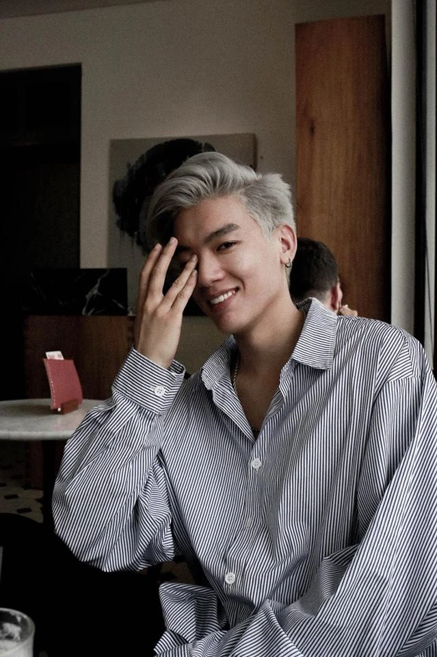 Brian Tran: The male celebrity had a chin surgery, was once entangled in rumors of being in love with Bao Anh, and is famous for his uncle-nephew love story - Photo 3