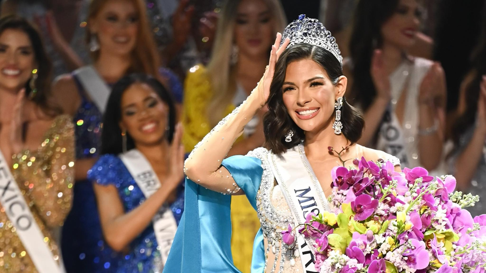 Hương Giang dự định chinh chiến Miss Universe, được truyền cảm hứng từ người đẹp chuyển giới Top 20? - Hình 1