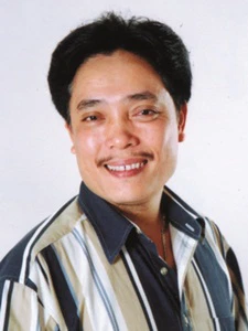 NSƯT Minh Tuấn: Nổi tiếng 20 năm không ai cho làm người tốt và cuộc hôn nhân với vợ là Giám đốc - Hình 2