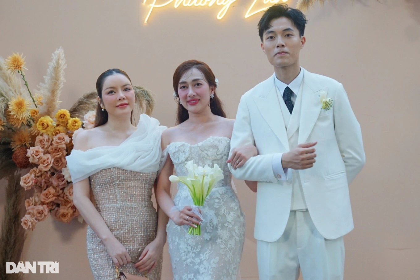 Phương Lan nói lời ruột gan gửi Trấn Thành, Lý Nhã Kỳ trong đám cưới, nức nở bên chồng Phan Đạt - Hình 5