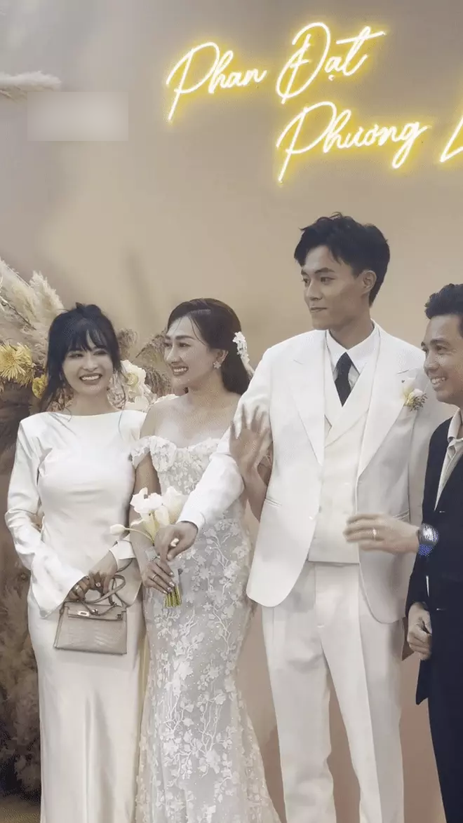 Vợ đại gia Minh Nhựa lộ điểm yếu khi dự cưới Phương Lan, tiết lộ làm 1 điều cho chồng mỗi ngày - Hình 3